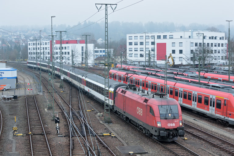 &Ouml;BB 1016 017 mit IC 284 bei km 16,0 (M&auml;rz 2018)