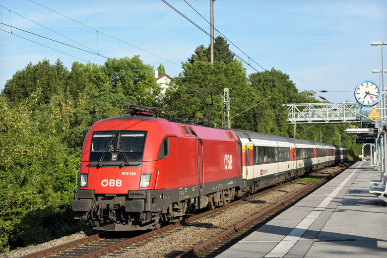 &Ouml;BB 1016 026 mit IC 184 bei km 14,2 (Juli 2018)