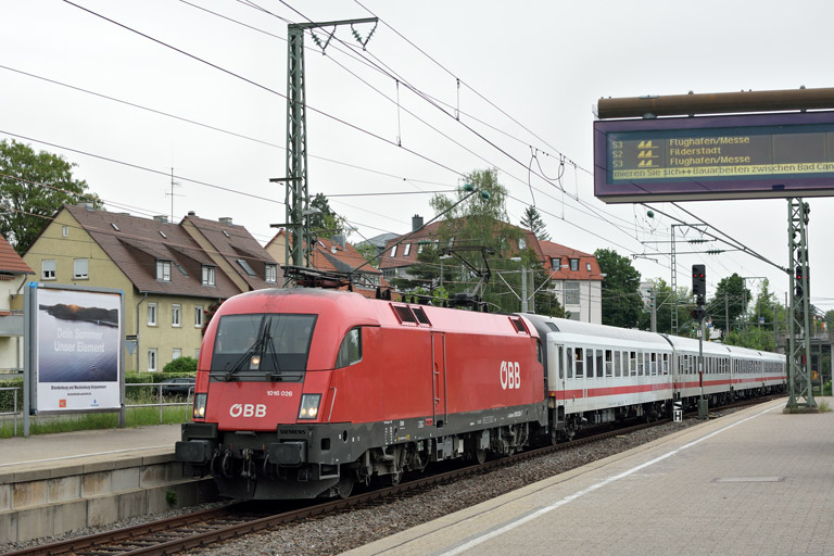 &Ouml;BB 1016 026 mit IC 2231 bei km 15,6 (Mai 2018)