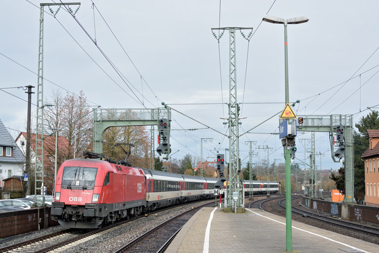 &Ouml;BB 1116 059 mit IC 187 bei km 16,6 (Januar 2018)
