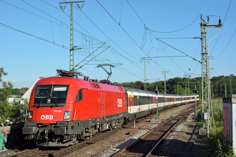 &Ouml;BB 1116 066 mit IC 184 bei km 16,8 (Juni 2018)