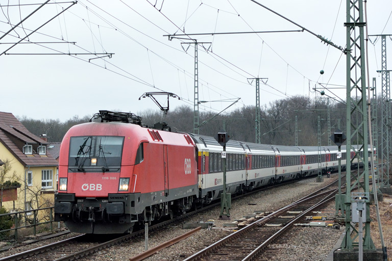 &Ouml;BB 1116 086 mit IC 280 bei km 16,8 (Januar 2018)