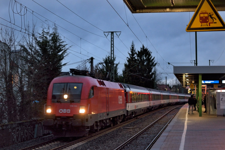 &Ouml;BB 1116 125 mit IC 281 bei km 16,8 (Dezember 2018)