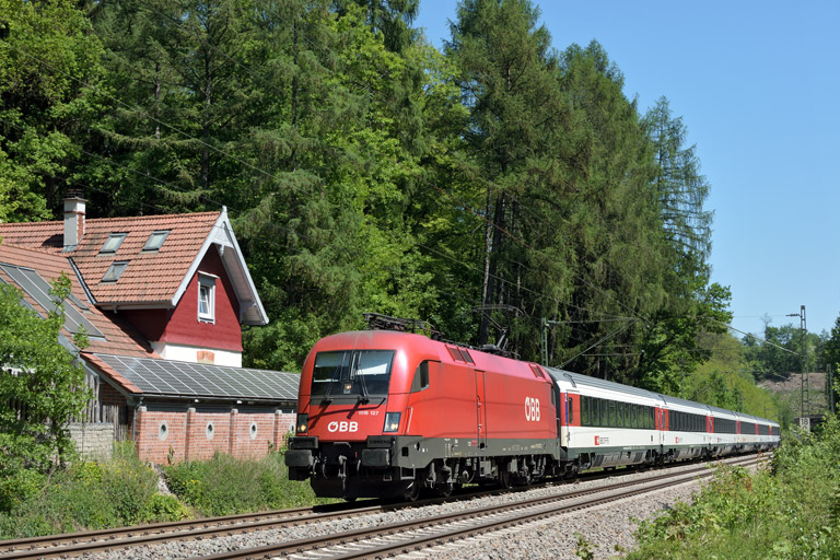 &Ouml;BB 1116 127 mit IC 187 bei km 18,2 (Mai 2018)