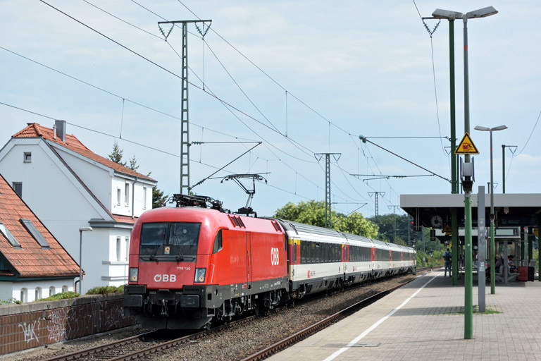 &Ouml;BB 1116 136 mit IC 188 bei km 16,8 (Juli 2018)