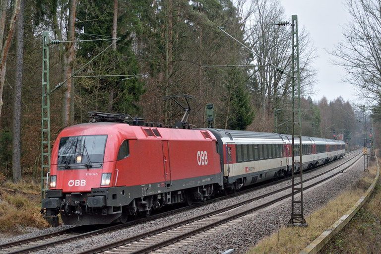 &Ouml;BB 1116 140 mit IC 189 bei km 18,6 (Januar 2018)