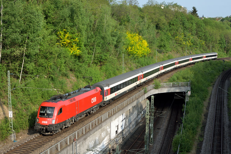 &Ouml;BB 1116 149 mit IC 183 bei km 13,8 (Mai 2018)