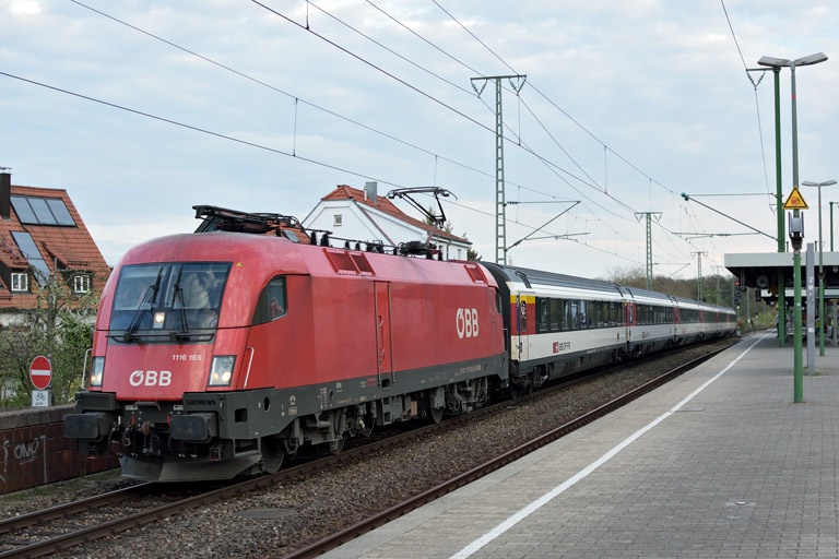 &Ouml;BB 1116 165 mit IC 184 bei km 16,8 (April 2018)