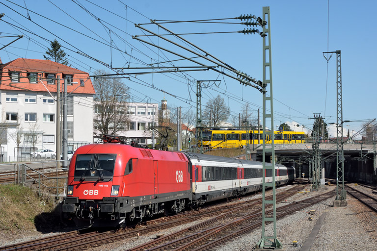 &Ouml;BB 1116 165 mit IC 187 bei km 15,4 (April 2018)