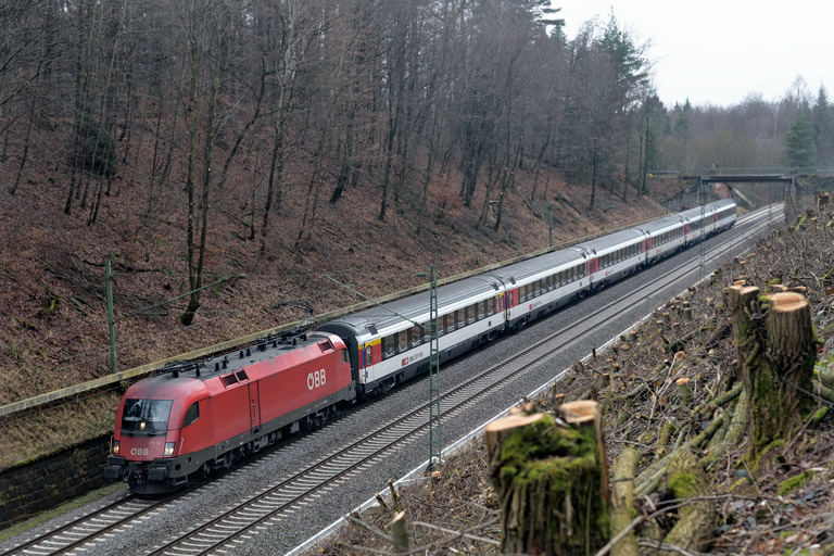 &Ouml;BB 1116 166 mit IC 188 bei km 19,0 (Dezember 2018)