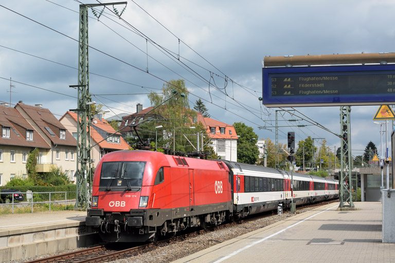 &Ouml;BB 1116 174 mit IC 187 bei km 15,6 (August 2018)