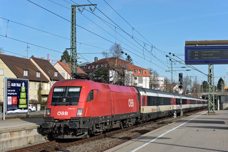 &Ouml;BB 1116 177 mit IC 187 bei km 15,6 (Januar 2018)