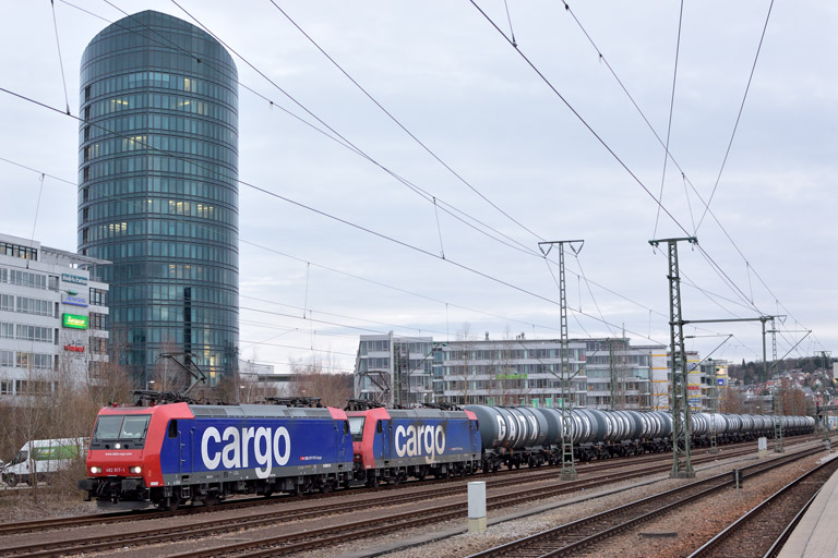 482 017 und 482 027 bei km 15,6 (M&auml;rz 2018)