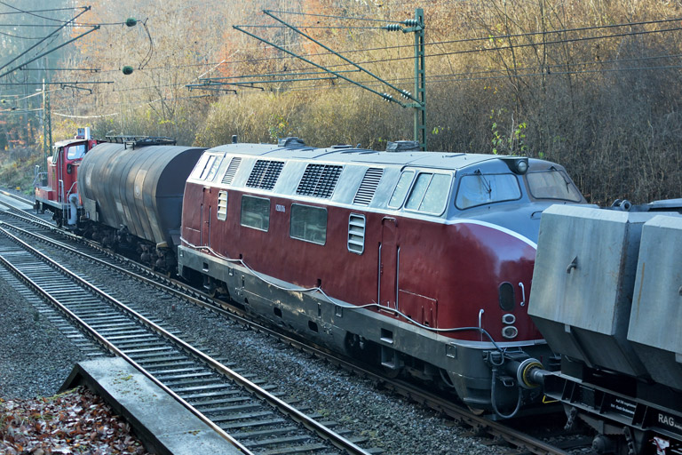 V200 016 bei km 18,0 (November 2018)