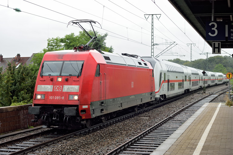 101 095 bei km 16,8 (August 2019)