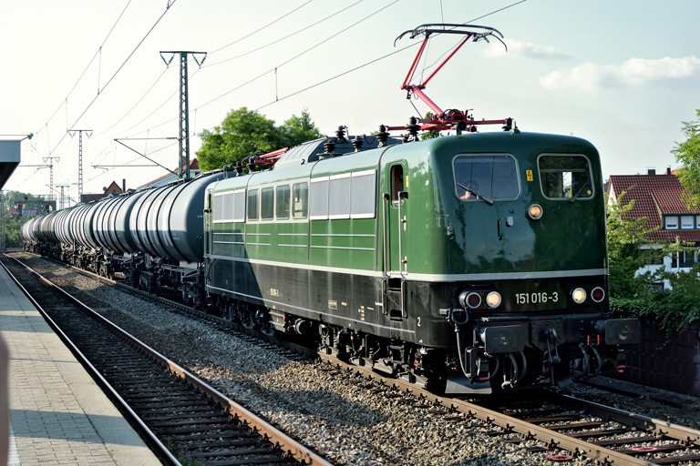 151 016 bei km 16,8 (Juli 2019)