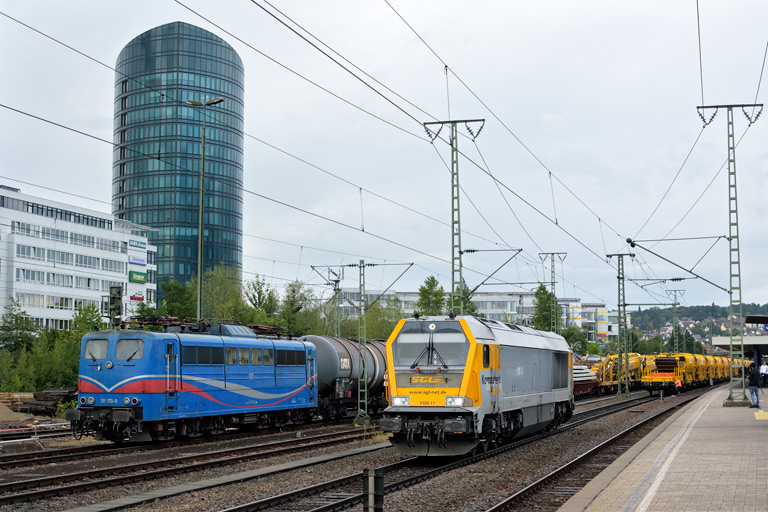 SGL V500.17 und 151 170 bei km 15,4 (September 2019)