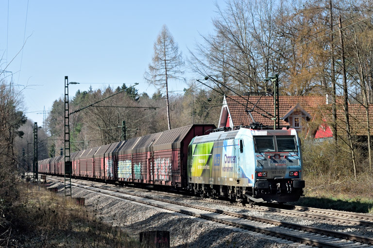 185 152 mit EZ 52089 bei km 18,2 (M&auml;rz 2019)
