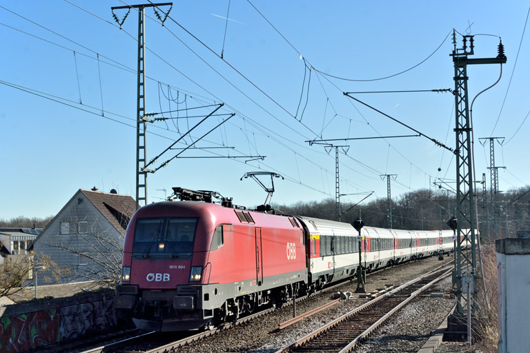 &Ouml;BB 1016 004 mit IC 280 bei km 16,8 (Februar 2019)