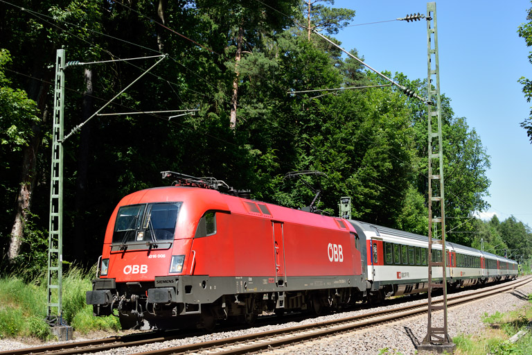 &Ouml;BB 1016 006 mit IC 189 bei km 18,6 (Juni 2019)