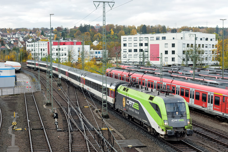 &Ouml;BB 1016 036 mit IC 284 bei km 16,0 (November 2019)