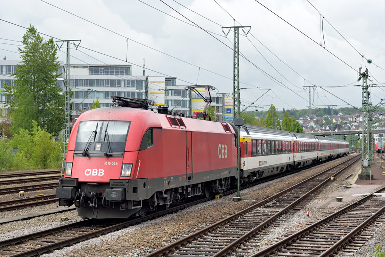 &Ouml;BB 1016 038 mit IC 282 bei km 15,8 (Mai 2019)