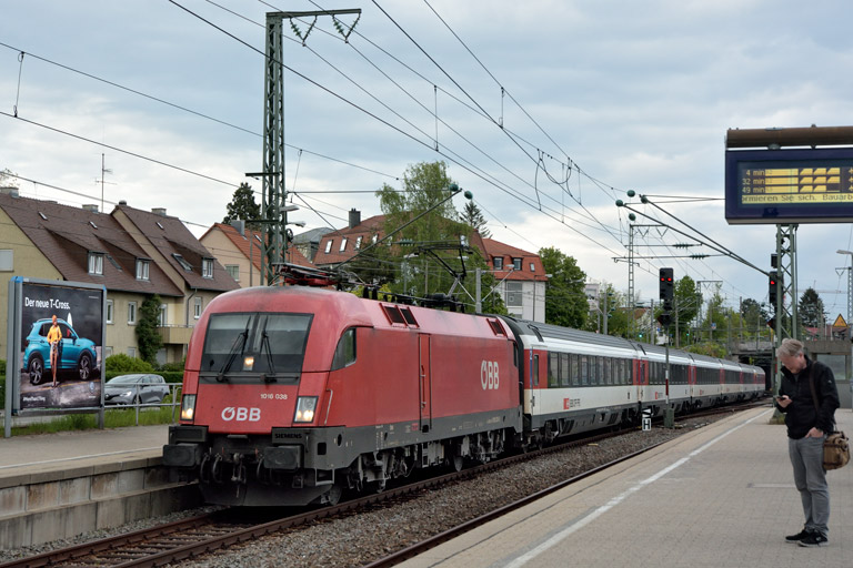 &Ouml;BB 1016 038 mit IC 283 bei km 15,6 (Mai 2019)
