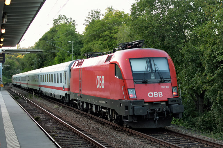 &Ouml;BB 1116 093 mit IC 2334 bei km 14,2 (September 2019)