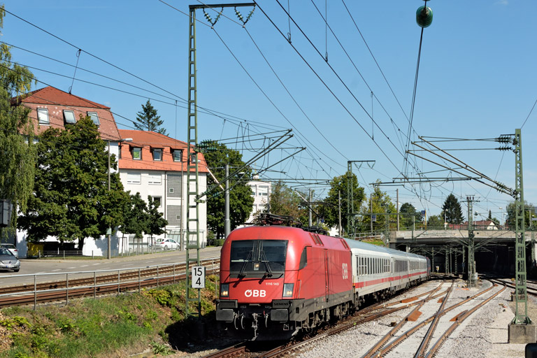 &Ouml;BB 1116 140 mit IC 2337 bei km 15,4 (September 2019)