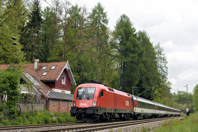 &Ouml;BB 1116 175 mit IC 187 bei km 18,2 (Mai 2019)