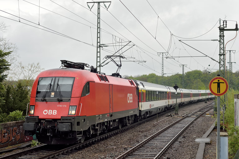 &Ouml;BB 1116 175 mit IC 284 bei km 16,8 (Mai 2019)