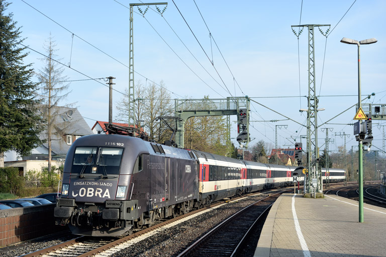&Ouml;BB 1116 182 mit IC 183 bei km 16,6 (April 2019)