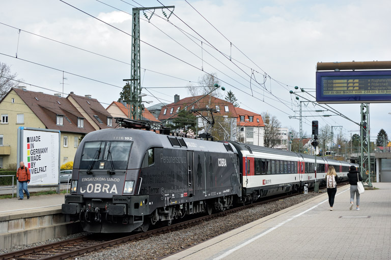 &Ouml;BB 1116 182 mit IC 187 bei km 15,6 (April 2019)
