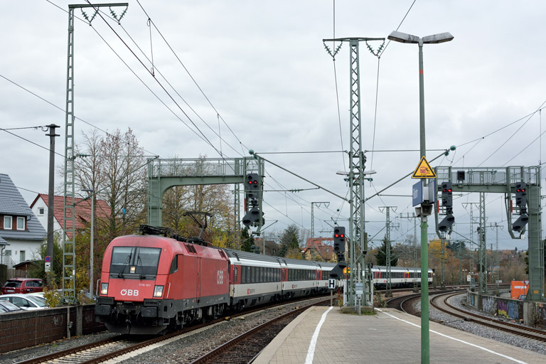 &Ouml;BB 1116 197 mit IC 187 bei km 16,6 (November 2019)