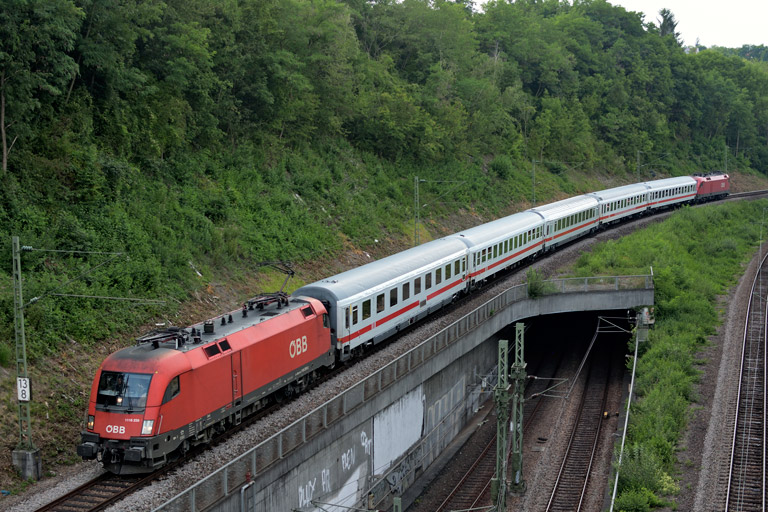 &Ouml;BB 1116 259 mit IC 2821 bei km 13,8 (Juli 2019)
