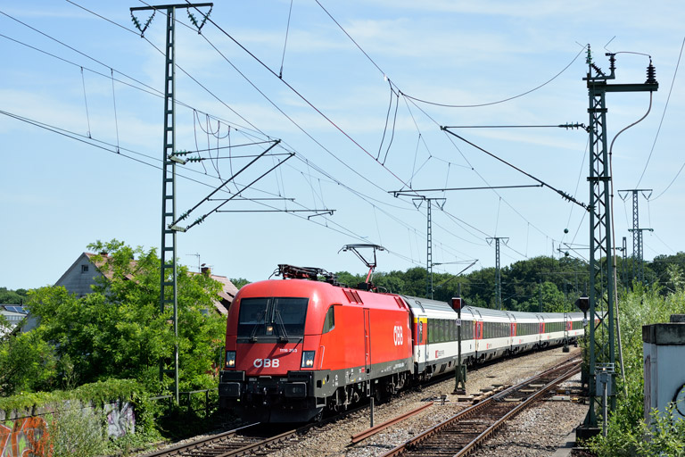 &Ouml;BB 1116 263 mit IC 188 bei km 16,8 (Juni 2019)