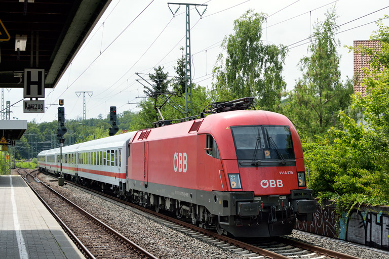 &Ouml;BB 1116 279 mit IC 2280 bei km 16,8 (Juli 2019)