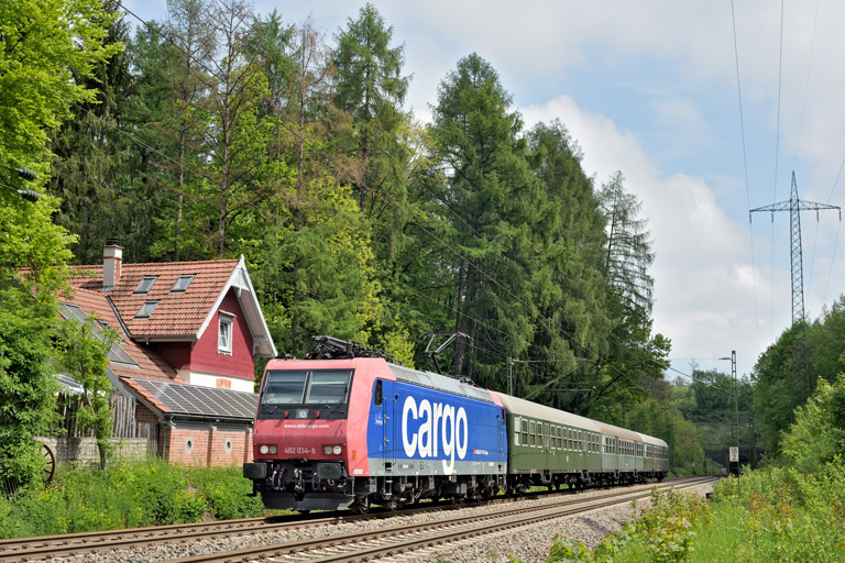 482 034 mit DLr 80197 bei km 18,2 (Mai 2019)