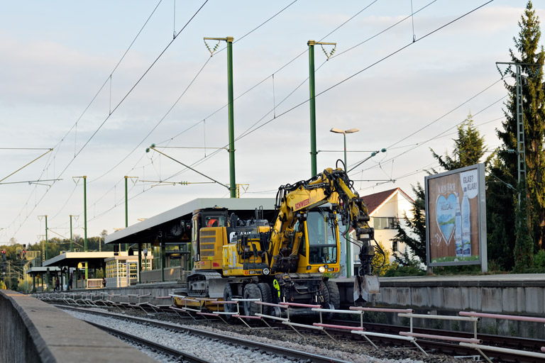 Zweiwegebagger bei km 16,8 (September 2019)