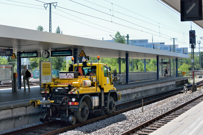 Zweiwegefahrzeug bei km 15,6 (August 2019)