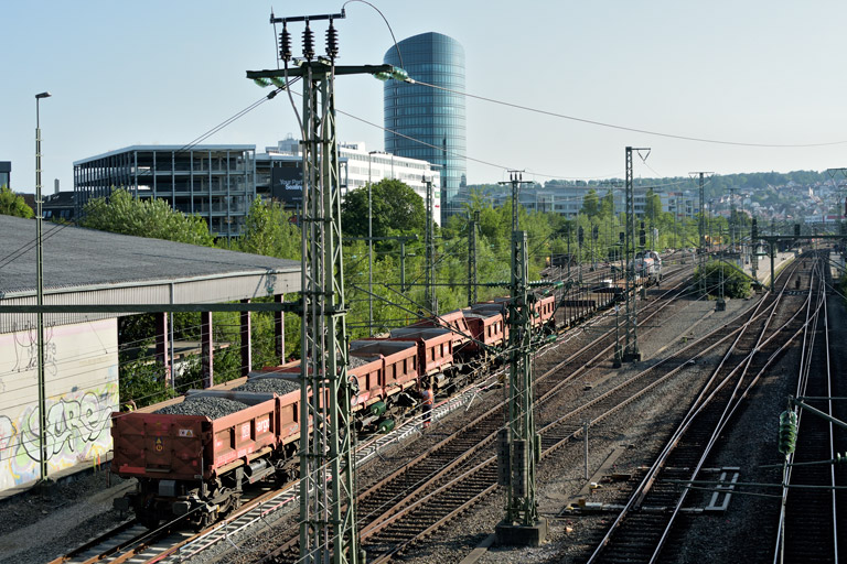 Schotterwagenzug bei km 15,4 (Juli 2019)