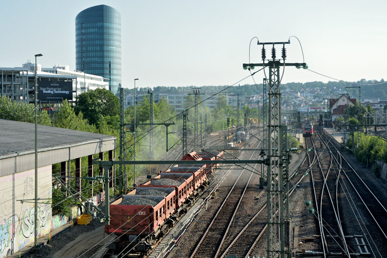 Schotterwagenzug bei km 15,4 (Juli 2019)