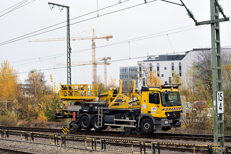 Zweiwegefahrzeug bei km 15,4 (November 2019)