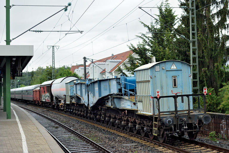 1142 654 mit DbZ 94298 bei km 16,8 (Juni 2020)