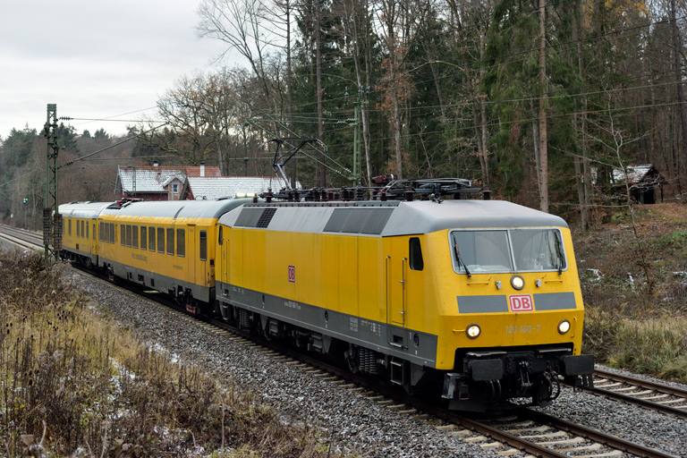 120 160 mit Mess-Nbz 93440 bei km 18,2 (Dezember 2020)
