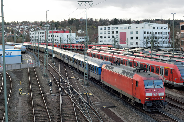 145 049 mit DPE 1895 bei km 16,0 (Januar 2020)