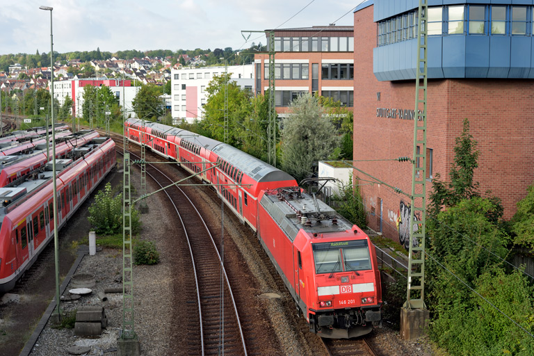 146 201 mit RE 17619 bei km 16,0 (September 2020)