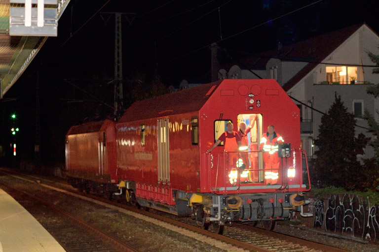 185 147 mit Hilfz 99970 bei km 16,8 (September 2020)