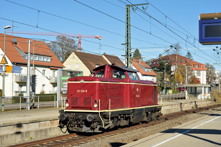 211 041 bei km 15,6 (November 2020)
