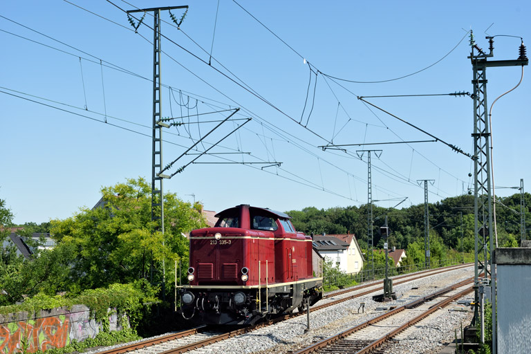 213 335 als DGV 94222 bei km 16,8 (Juni 2020)
